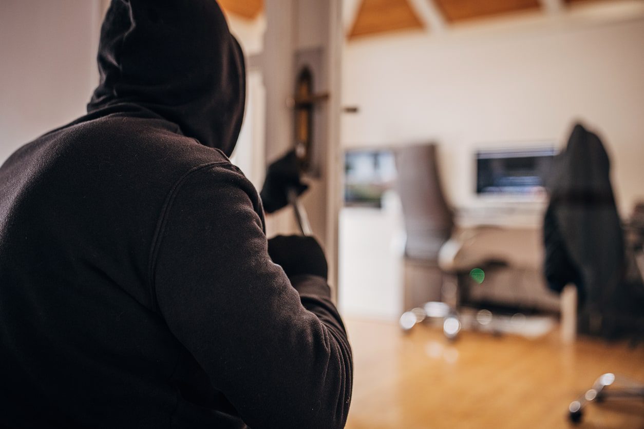 burglar breaking into house in huddersfield